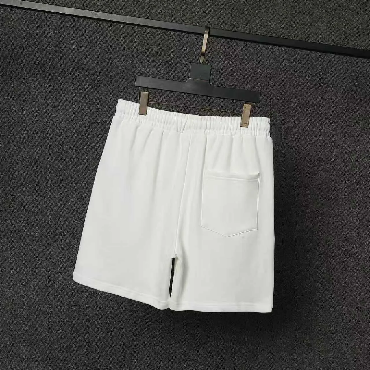 CASABLANCA Casa shorts Printing technology Original development Using gram custom terry fabric Upper body is comfortable Back pocket design Original turning details Made by domestic first-line brands Factory OEM Workmanship is impeccable Wash mark Main wheat Hang tag Complete packaging Sizes S.M.L.XL